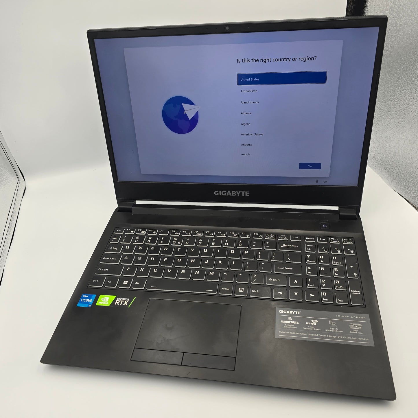 Gigabyte Gaming Laptop G5 MD 15.6" FHD 144Hz i5-11400H RTX 3050ti 16GB RAM 512GB