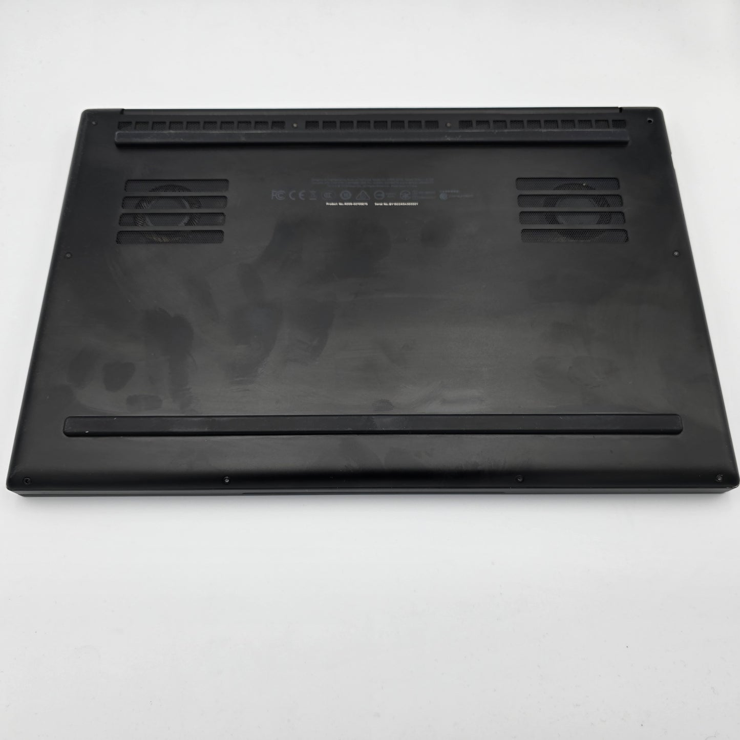 📌 Razer Blade 15  – GTX 1060 Max-Q – 16GB RAM – 256GB SSD + 2TB HDD 💻🔥