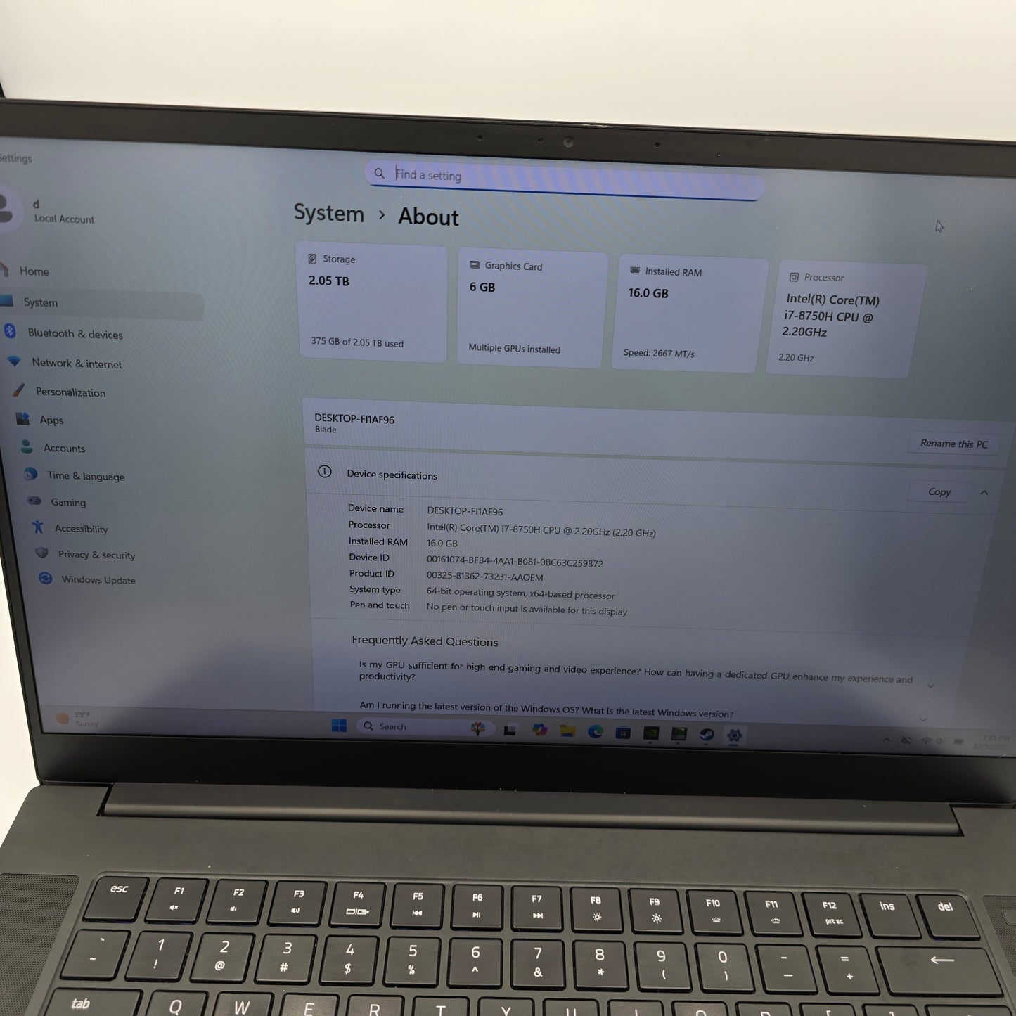 📌 Razer Blade 15  – GTX 1060 Max-Q – 16GB RAM – 256GB SSD + 2TB HDD 💻🔥